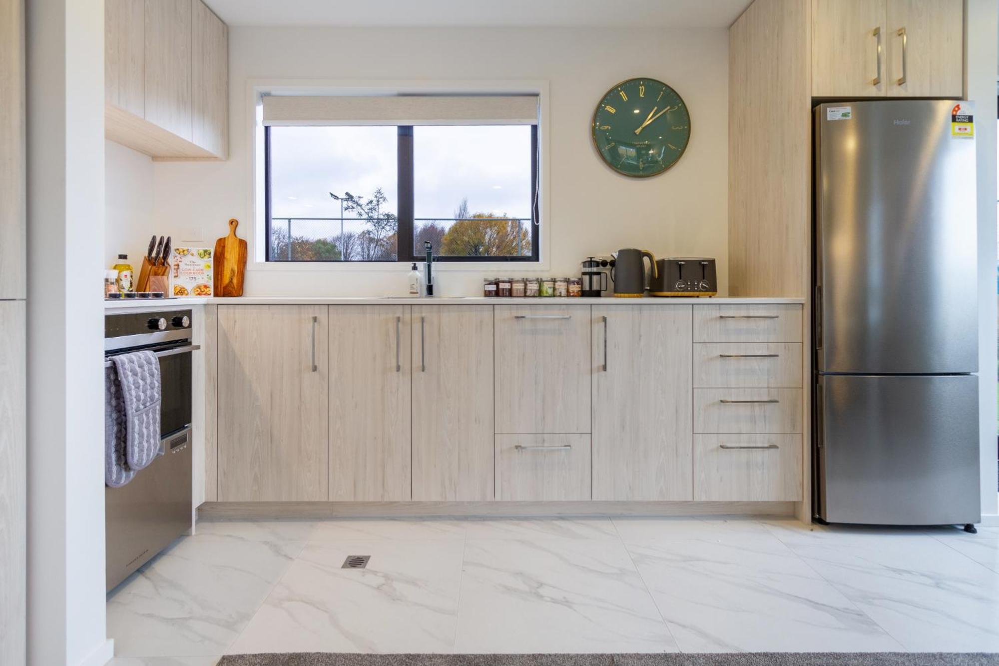 Serene Living 2 Bed With Carpark ไครสต์เชิร์ช ภายนอก รูปภาพ