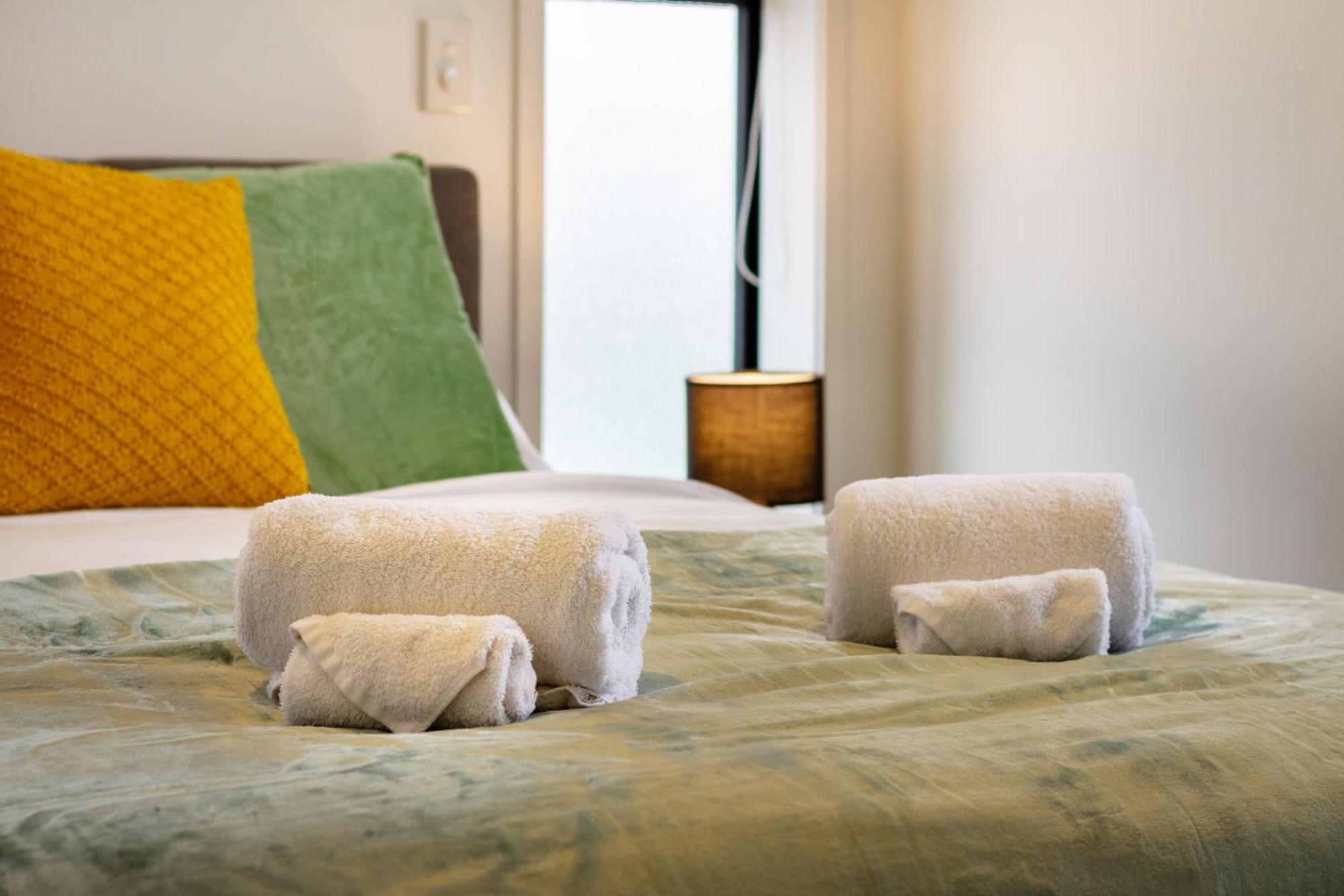 Serene Living 2 Bed With Carpark ไครสต์เชิร์ช ภายนอก รูปภาพ