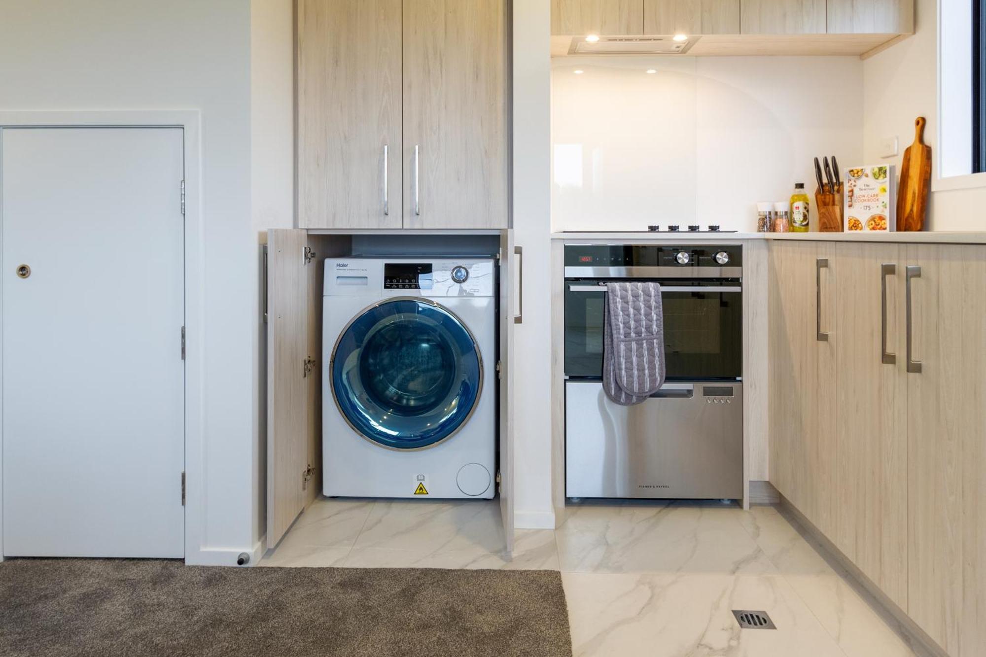 Serene Living 2 Bed With Carpark ไครสต์เชิร์ช ภายนอก รูปภาพ