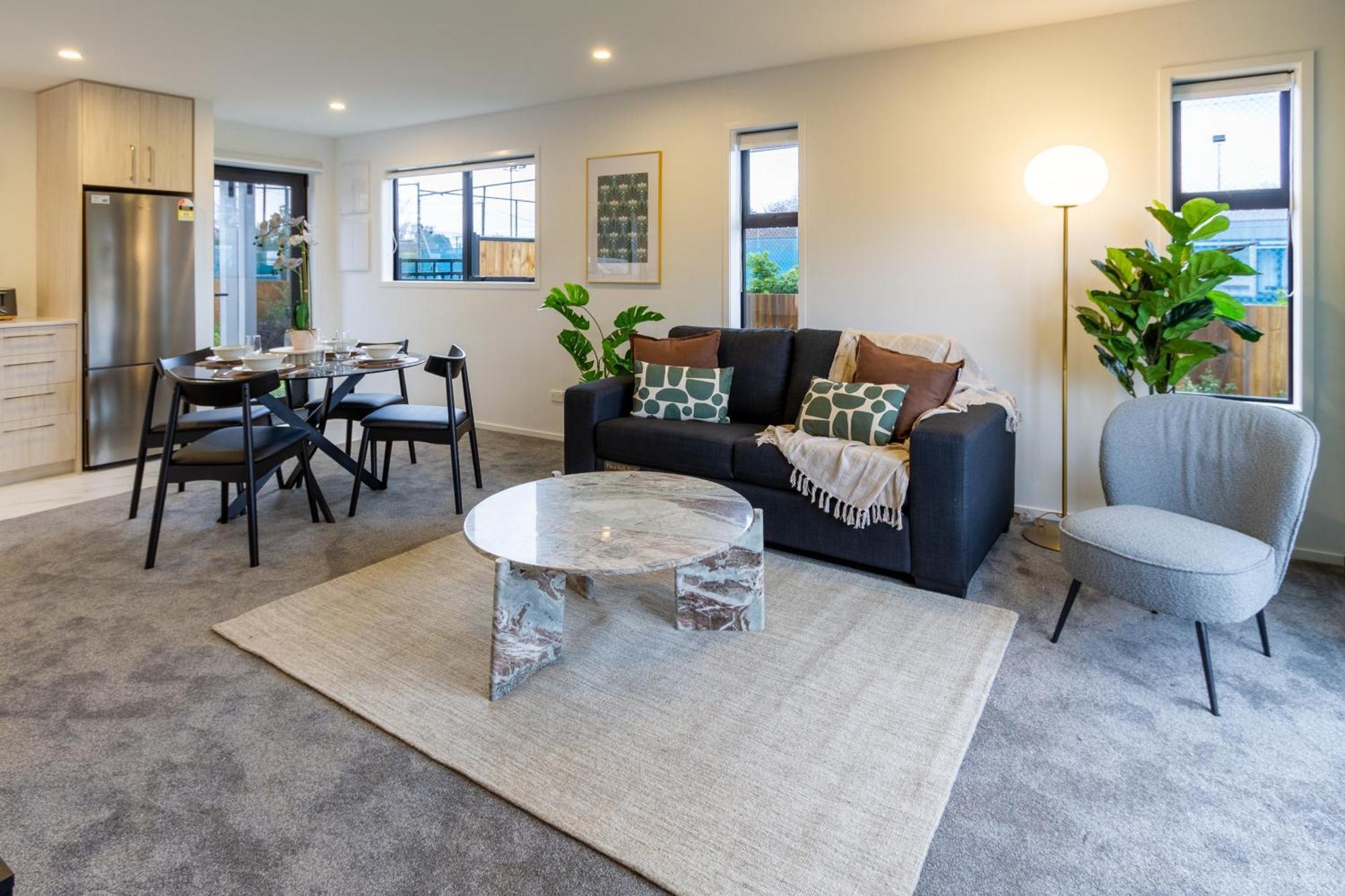 Serene Living 2 Bed With Carpark ไครสต์เชิร์ช ภายนอก รูปภาพ